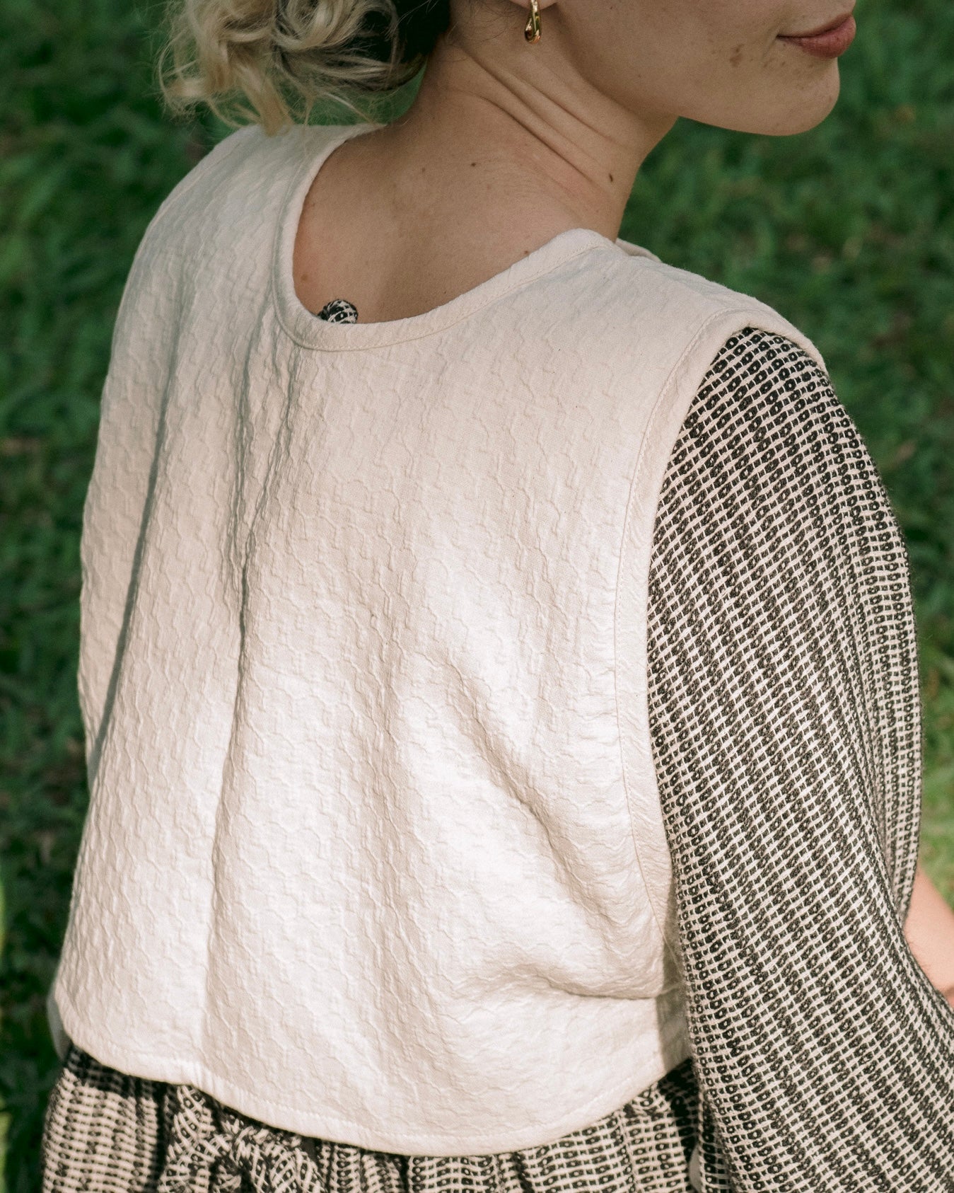 Palit Vest (White)