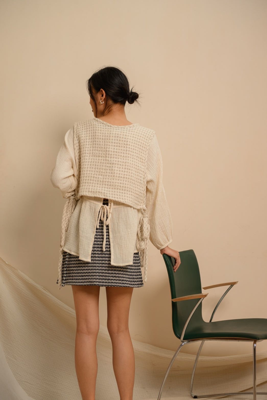 Palit Vest (White stripes)