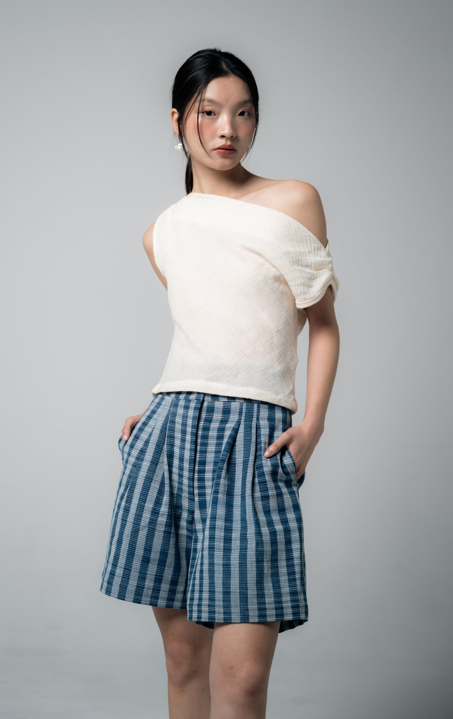 Palit Amie top open shoulder (Ivory)