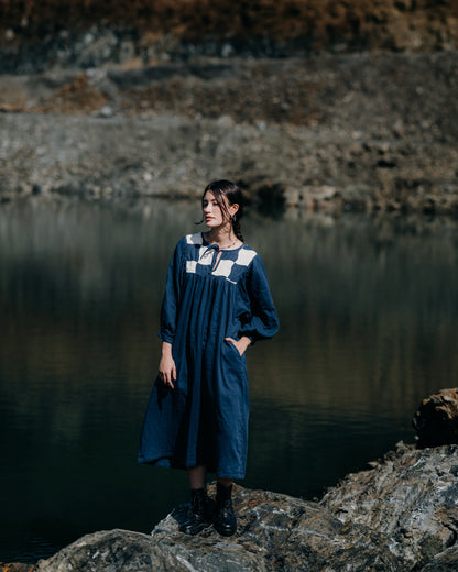 Palit Merlin dress (Navy blue-White)